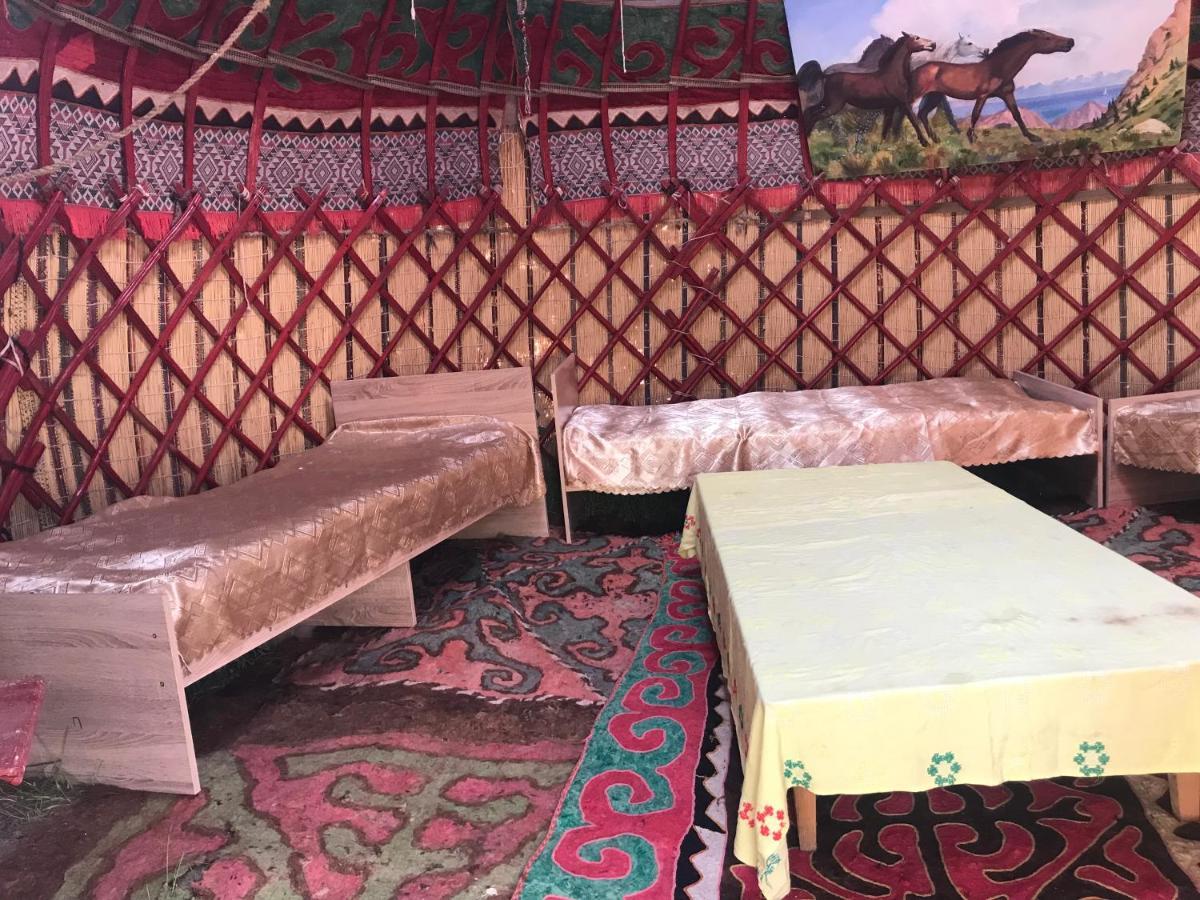 Guesthouse Bermet Tong Kültér fotó