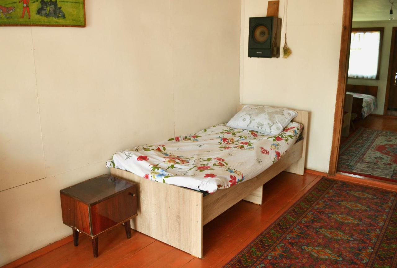 Guesthouse Bermet Tong Kültér fotó