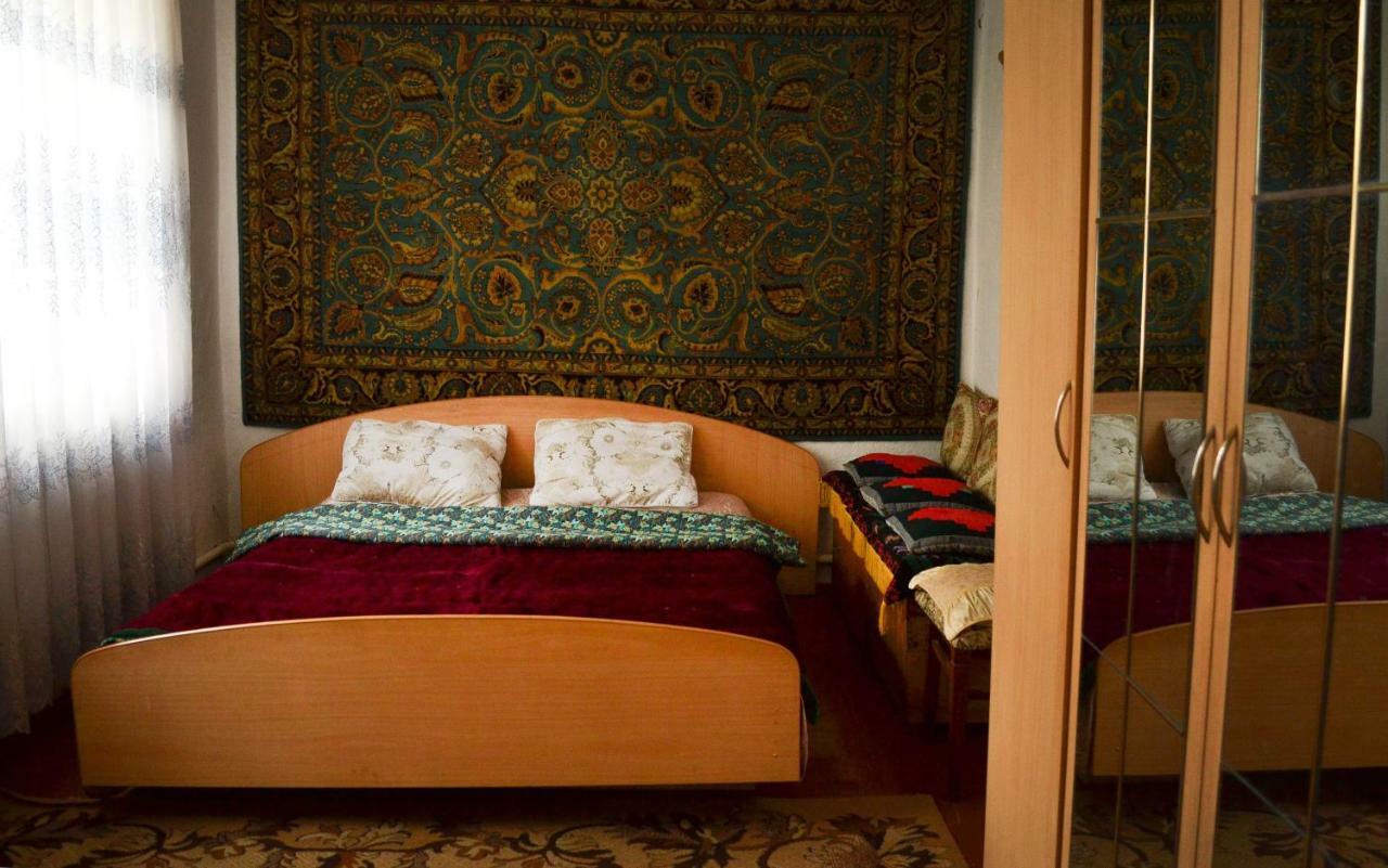 Guesthouse Bermet Tong Kültér fotó